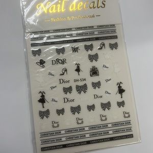 LUXURY NAIL STICKERS